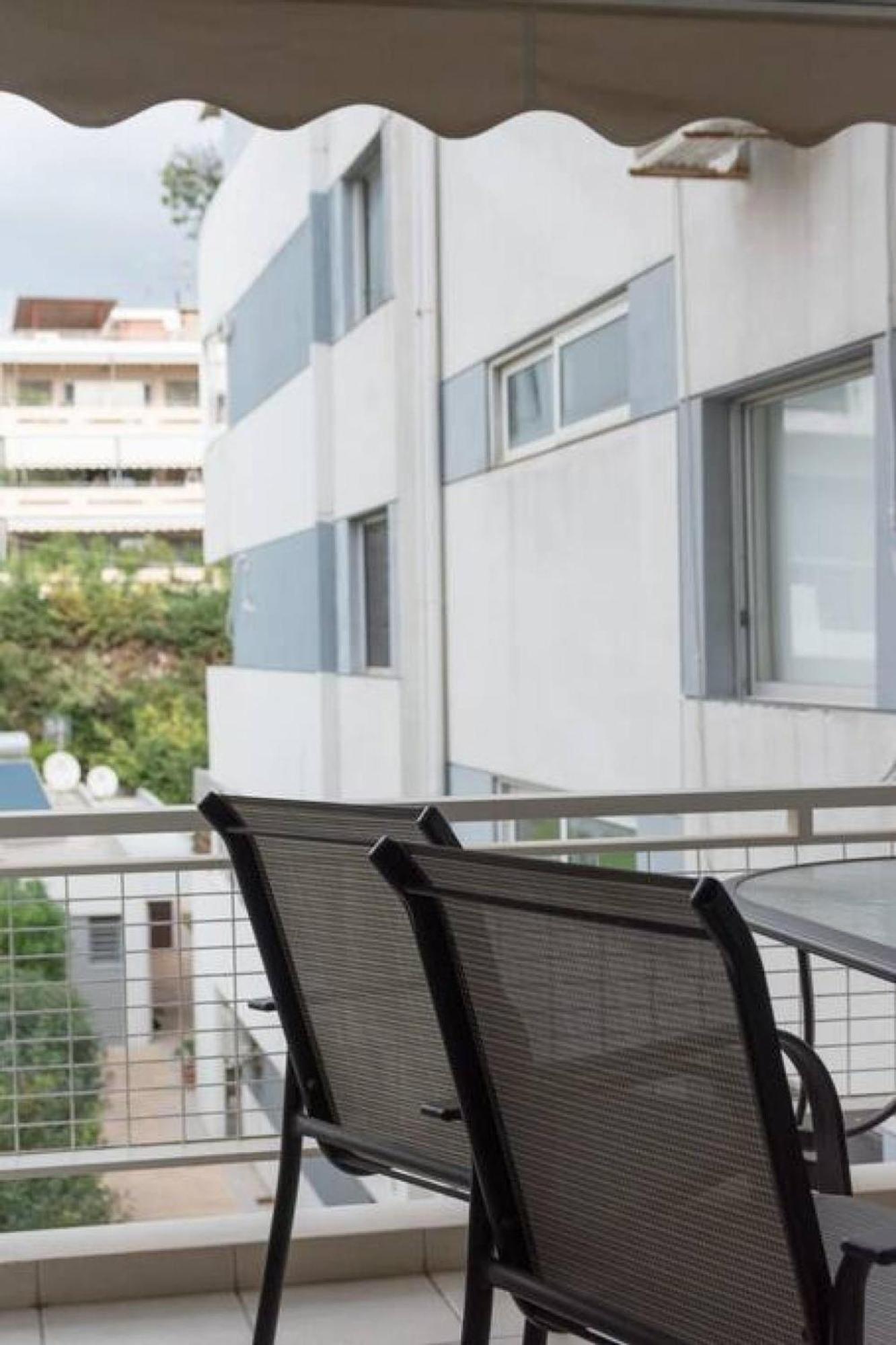 Ferienwohnung Βουλα A Gem At Voula 1' Walk From The Beach Athen Exterior foto
